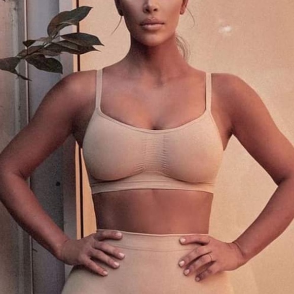 SKIMS Other - NEW | skims SCULPTING BRA "CLAY"